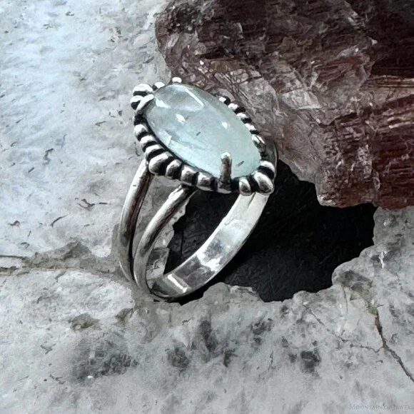 Carolyn Pollack Sterling Elongated Oval Moonstone Decorated Ring For Women